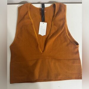 Urban Outfitters Out From Under Hailey Seamless Plunge Cropped Tank Top NWT